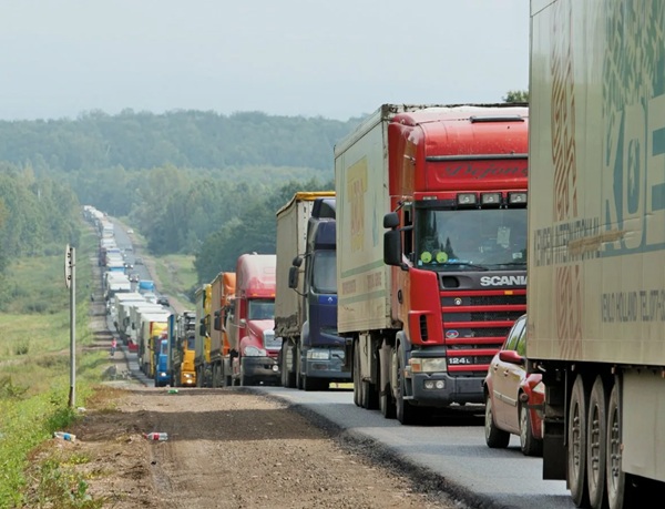 В России предупредили о предстоящем сокращении числа грузоперевозчиков В России предупредили о предстоящем сокращении числа грузоперевозчиков